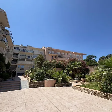 Centre Saint- Tropez - Piscine - Parking Privée Appartement