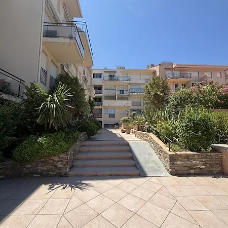 Appartement Centre Saint- Tropez - Piscine - Parking Privée *
